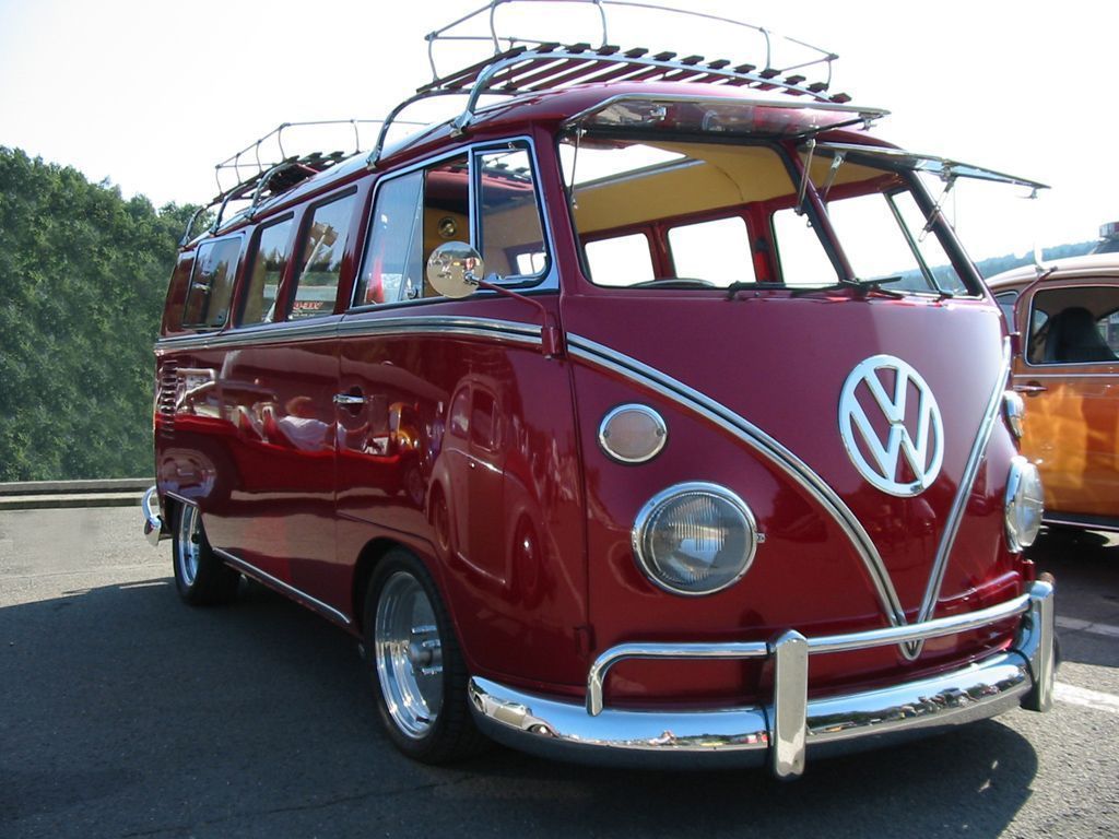 VOLKSWAGEN COMBI